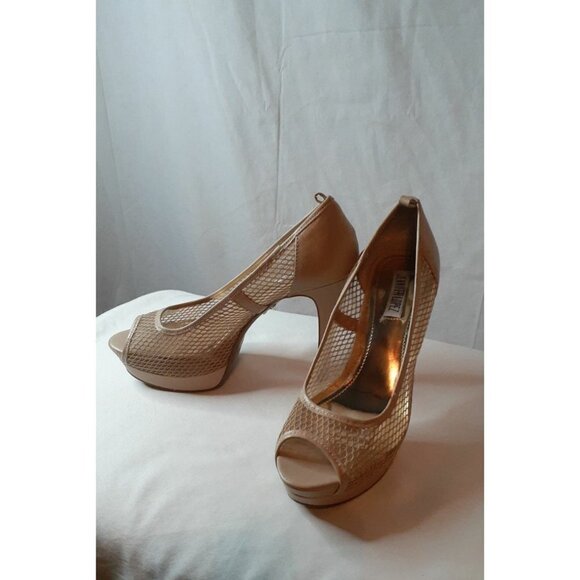 Heels - Picture 2 of 4